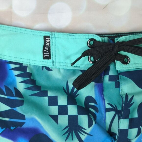Hurley Mens Graphic Swim Trunks Size 18/29 Blue Green Polyester - Picture 8 of 12